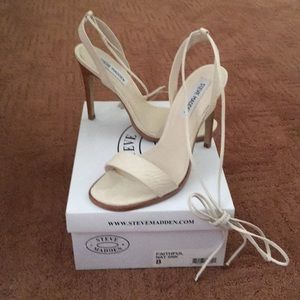 Steve Madden Faithful Natural New in Box